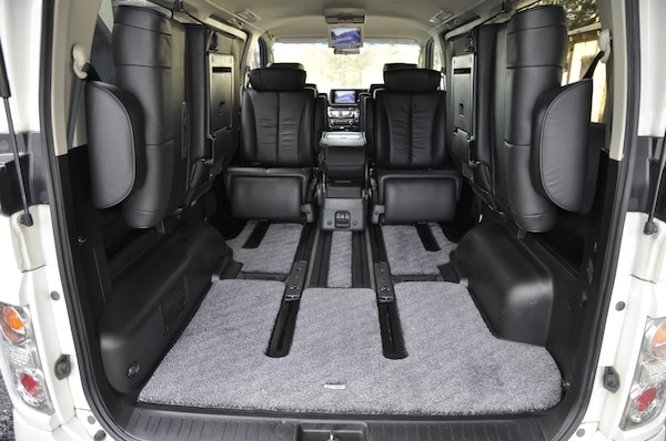 Used Nissan Elgrand 2008 for sale - 70587760: Photo 12