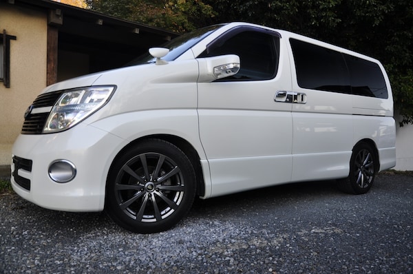 Used Nissan Elgrand 2008 for sale - 70587760: Photo 2