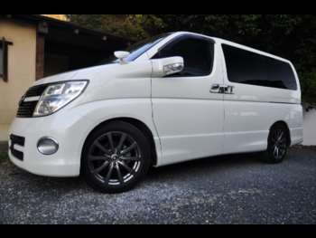 Used Nissan Elgrand 2008 for sale - 70587760: Photo