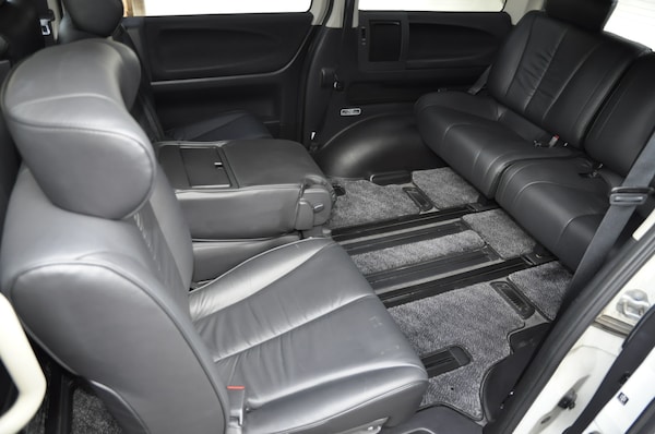 Used Nissan Elgrand 2008 for sale - 70587760: Photo 8