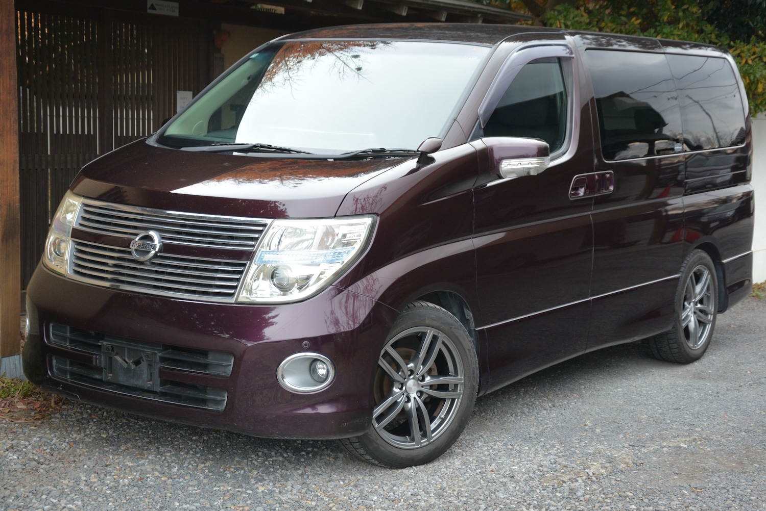 Used Nissan Elgrand 2009 for sale - 76780076: Photo 1