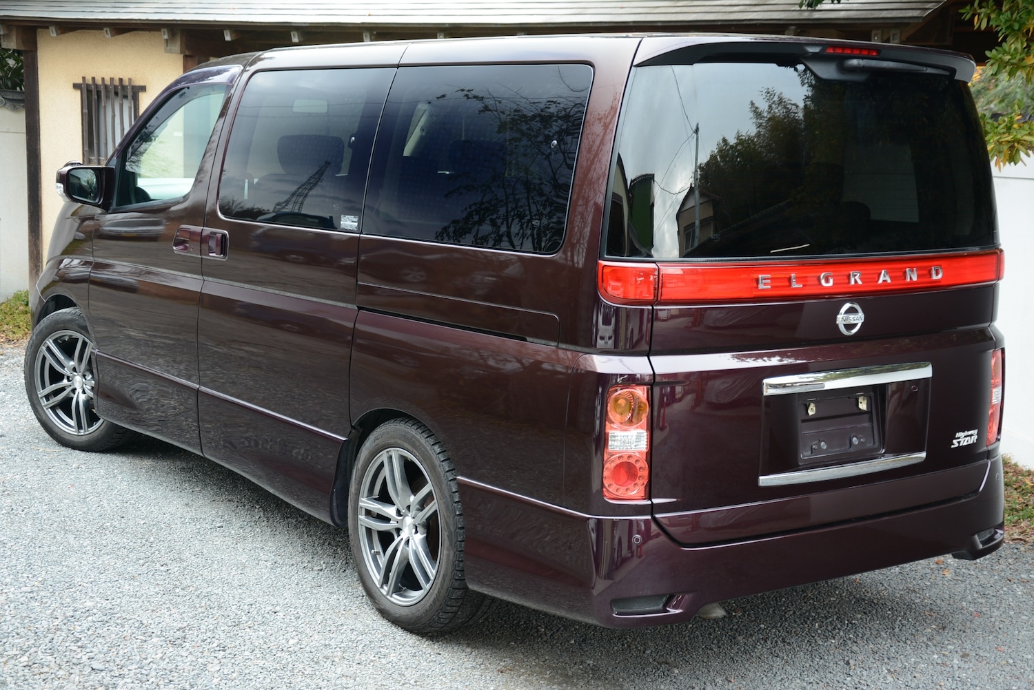 Used Nissan Elgrand 2009 for sale - 76780076: Photo 4
