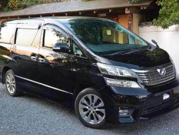 Used Toyota Vellfire 2010 for sale - 73697783: Photo