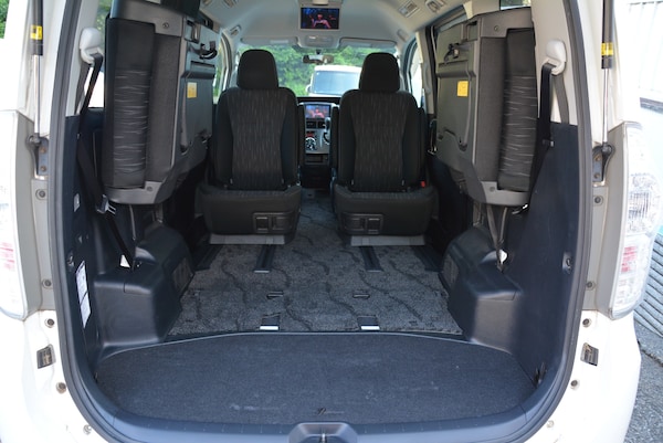Used Toyota Voxy 2012 for sale - 73455680: Photo 15