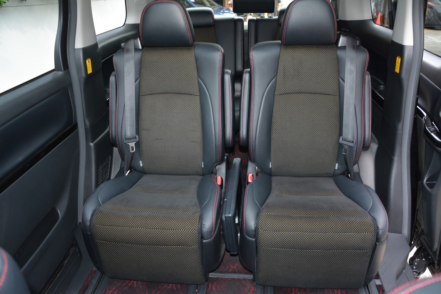 Used Toyota Vellfire 2025 for sale - 76555103: Photo 19