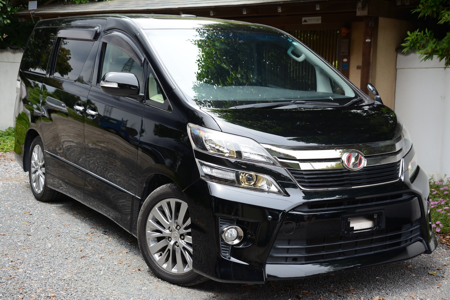 Used Toyota Vellfire 2025 for sale - 76555103: Photo 2