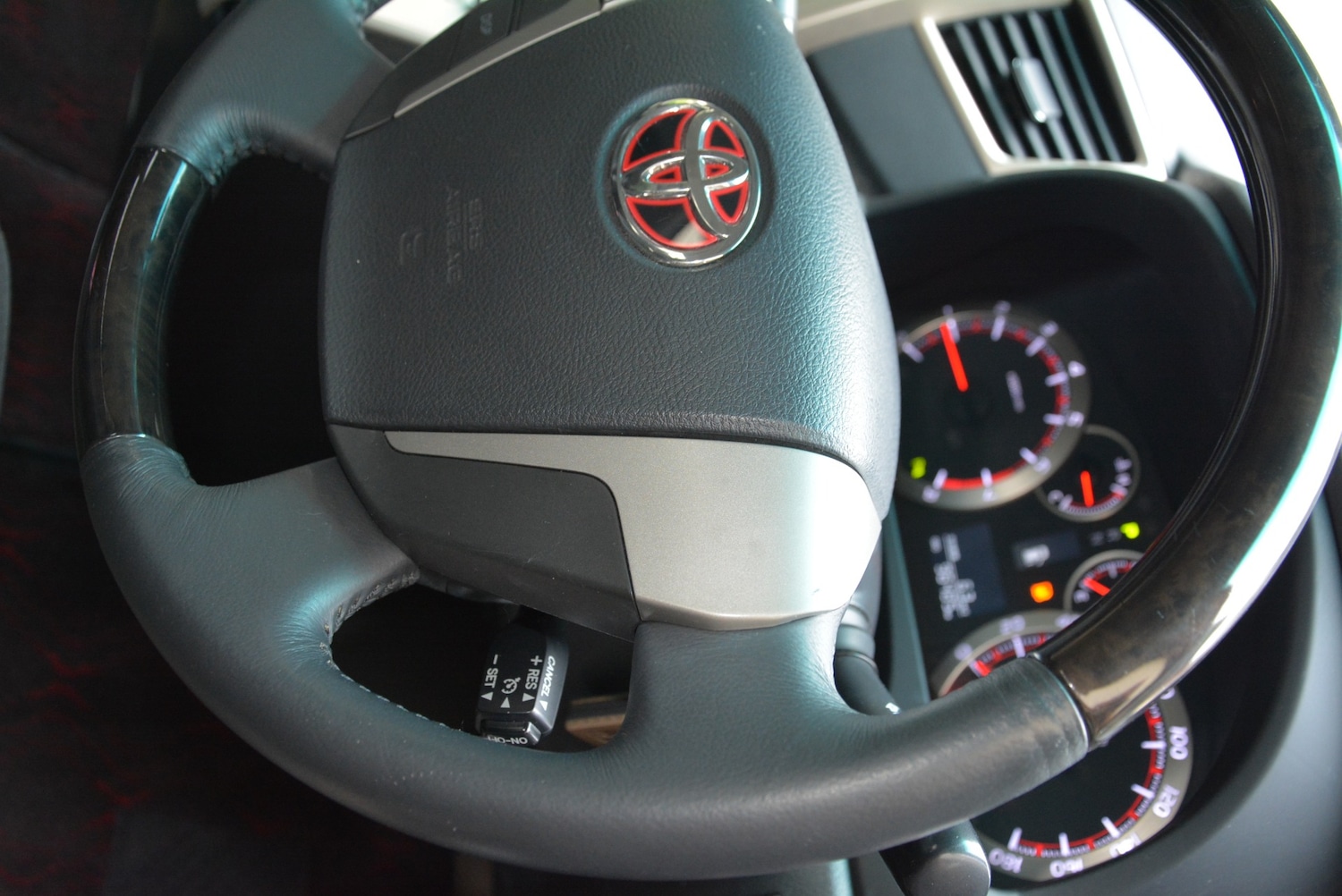 Used Toyota Vellfire 2025 for sale - 76555103: Photo 29