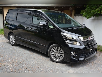 Used Toyota Vellfire 2014 for sale - 76555103: Photo