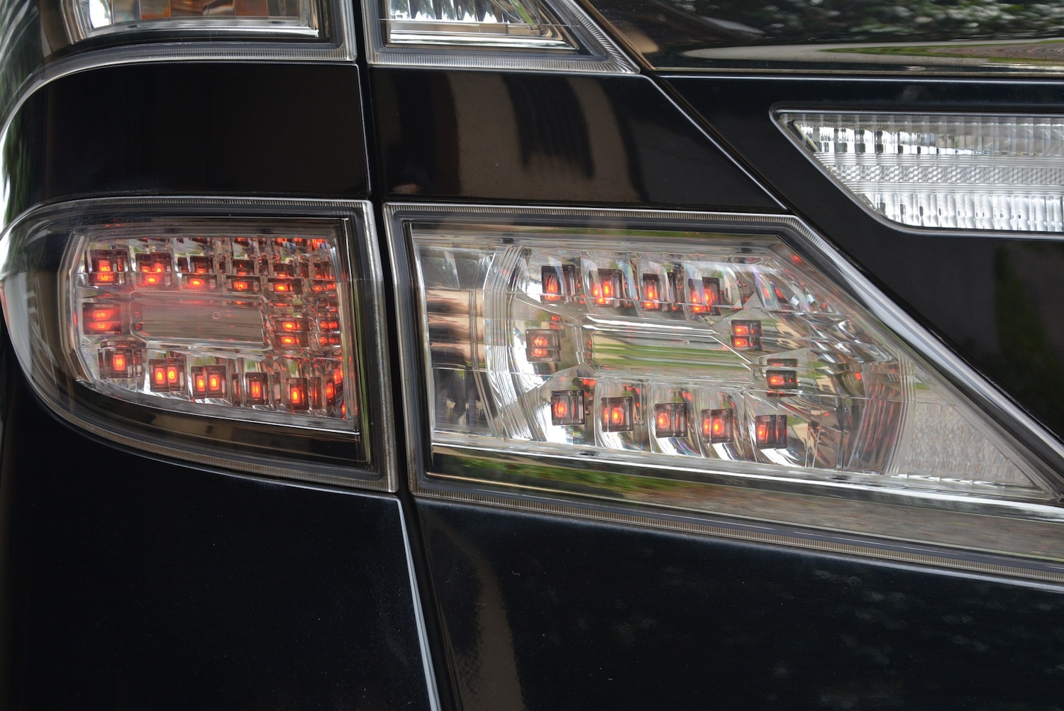 Used Toyota Vellfire 2025 for sale - 76555103: Photo 8