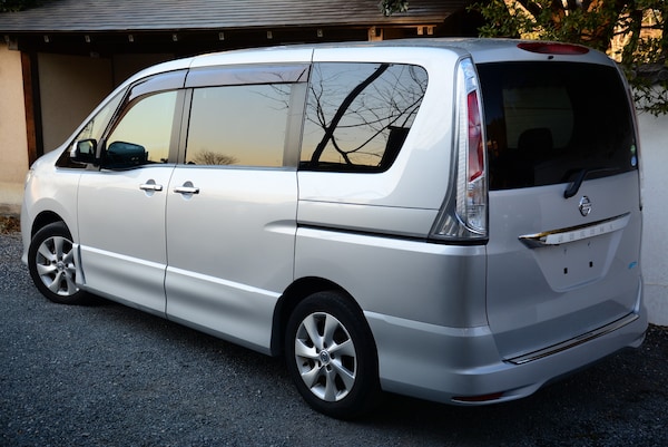 Used Nissan Serena 2011 for sale - 75774795: Photo 10