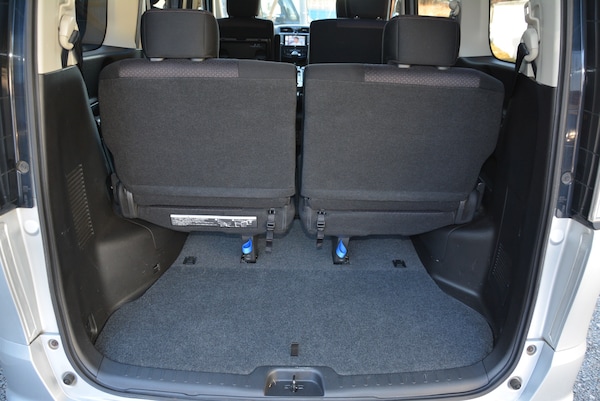 Used Nissan Serena 2011 for sale - 75774795: Photo 16