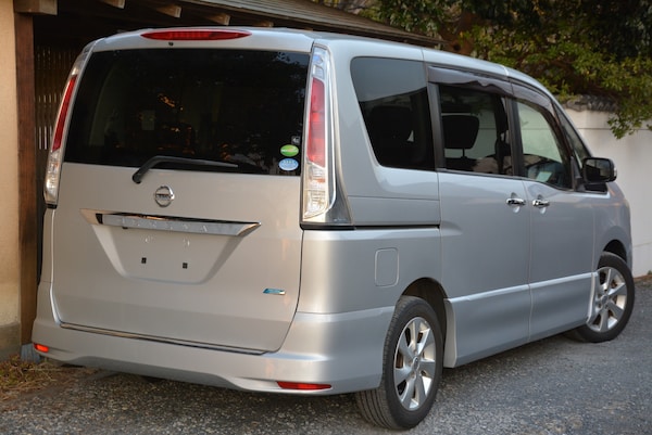 Used Nissan Serena 2011 for sale - 75774795: Photo 7