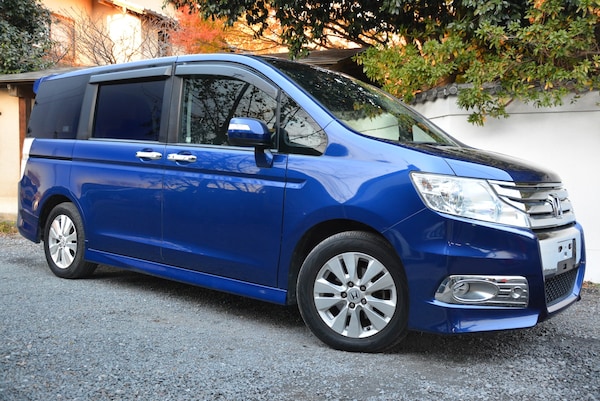 Used Honda Stepwagon 2011 for sale - 74181518: Photo 2