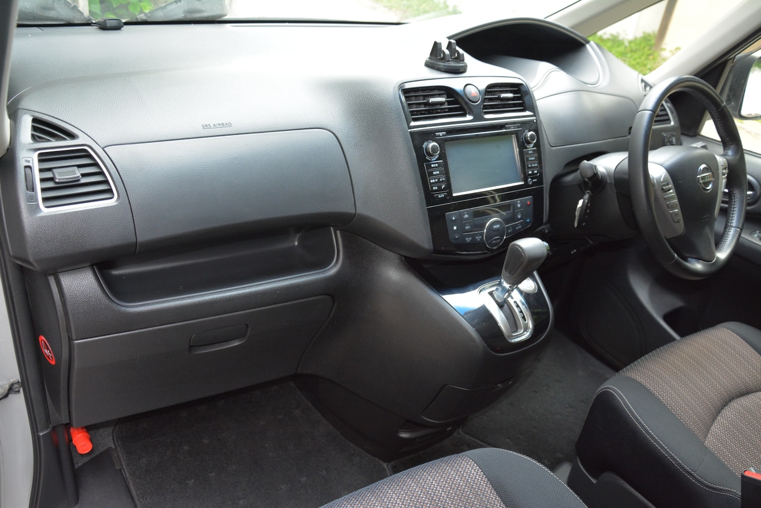 Used Nissan Serena 2014 for sale - 76555292: Photo 13