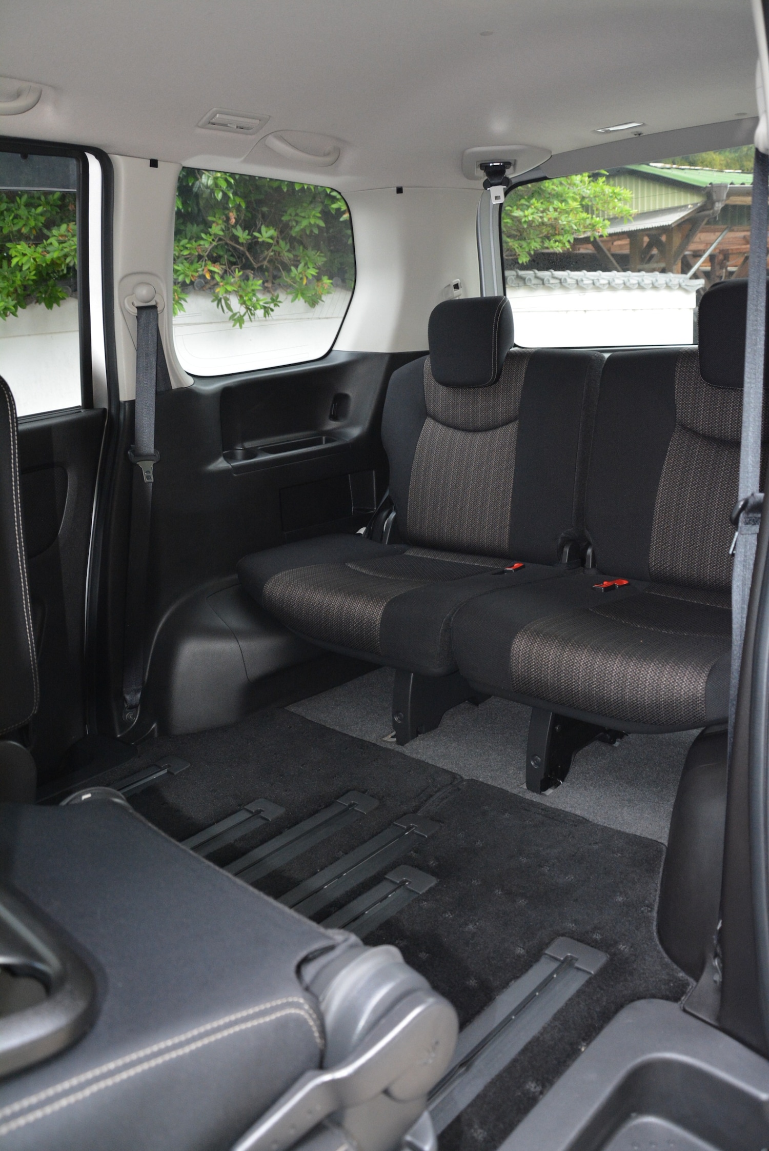 Used Nissan Serena 2014 for sale - 76555292: Photo 16