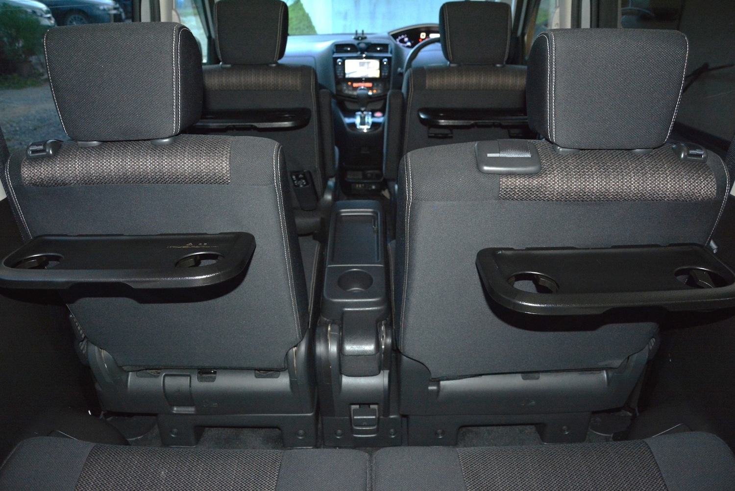 Used Nissan Serena 2014 for sale - 76555292: Photo 18