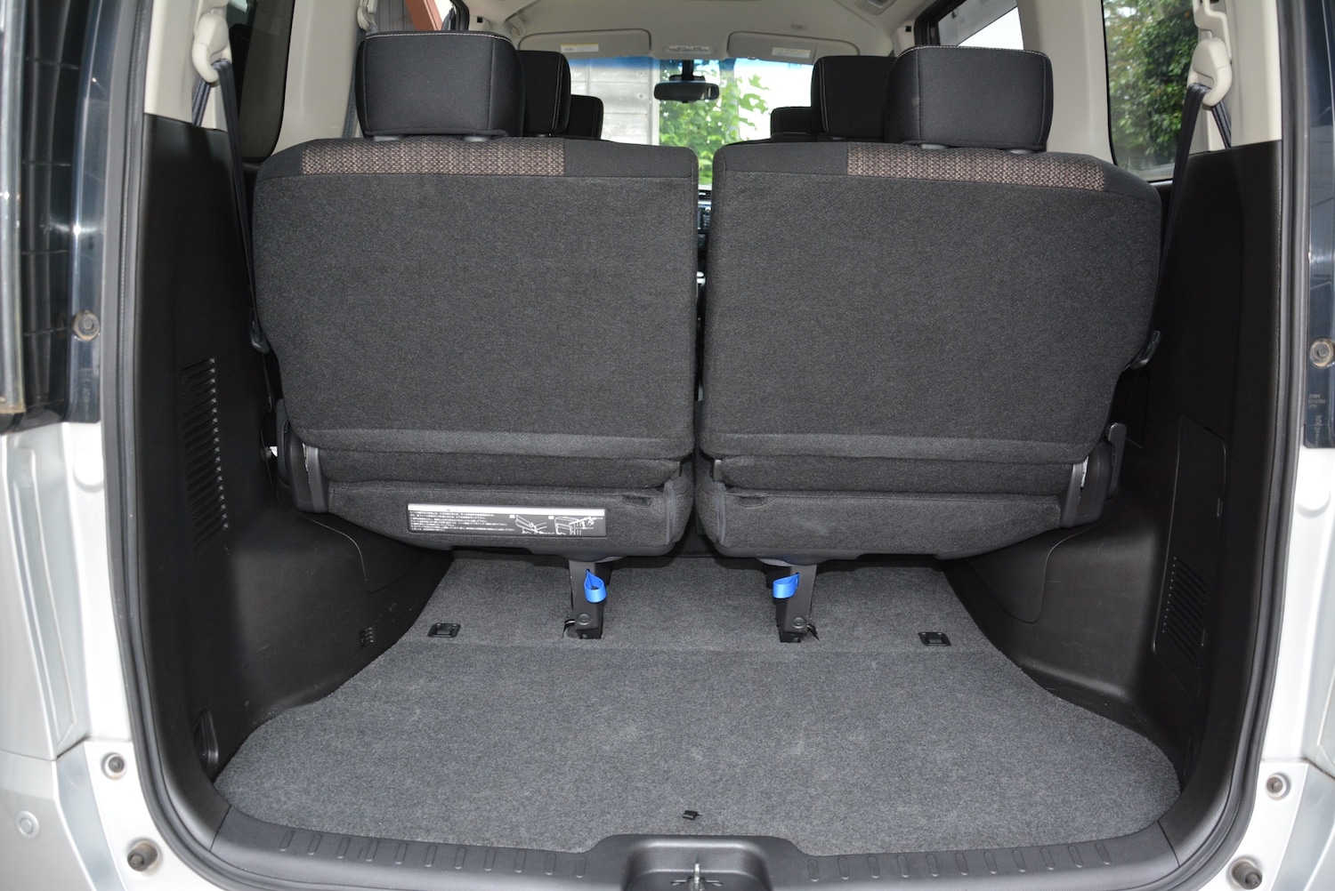 Used Nissan Serena 2014 for sale - 76555292: Photo 19