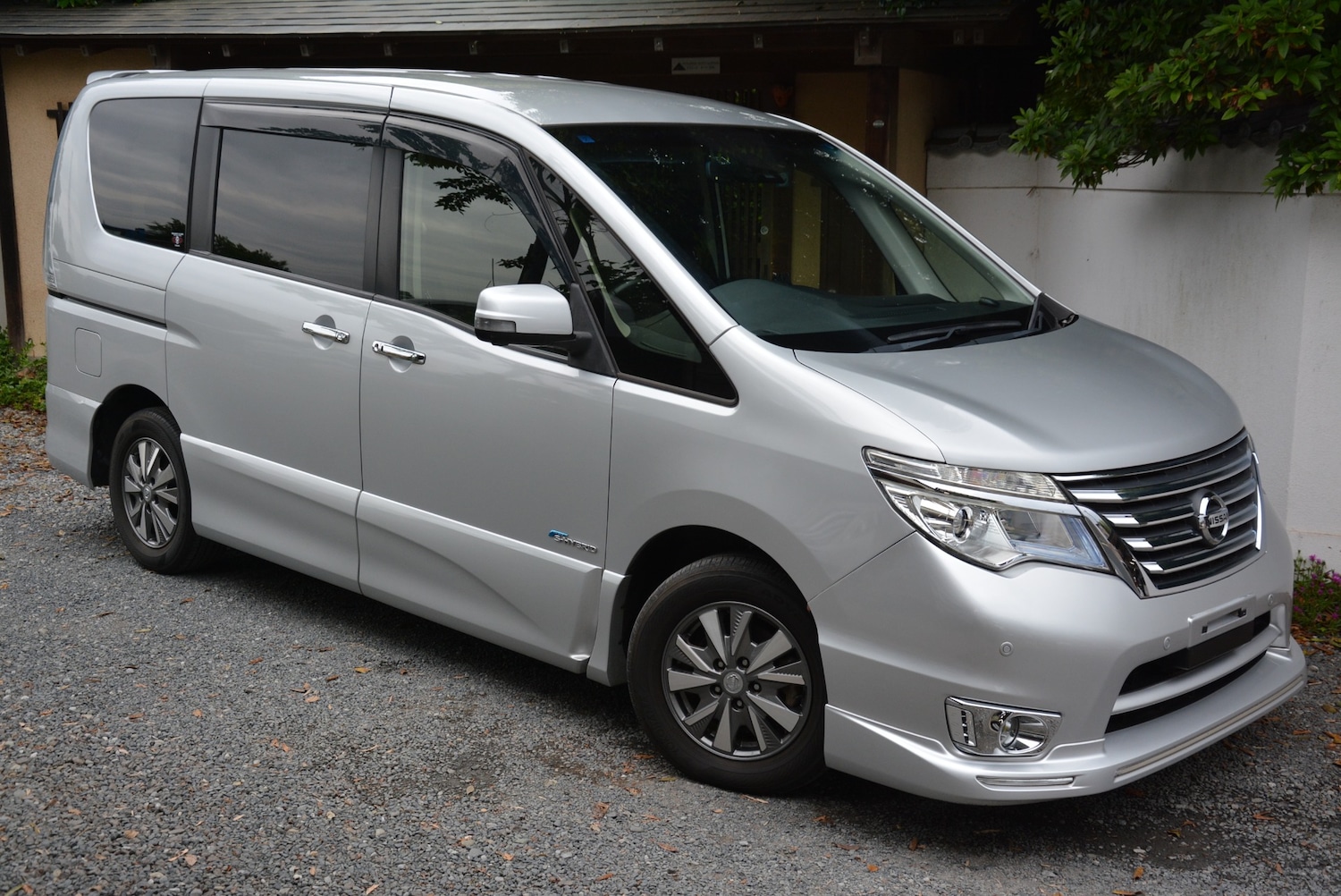 Used Nissan Serena 2014 for sale - 76555292: Photo 4