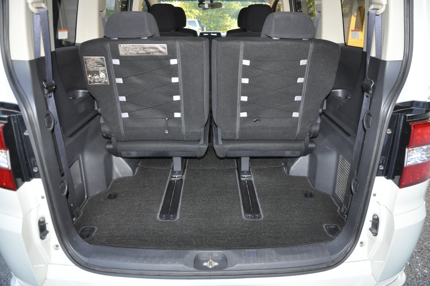 Used Mitsubishi Delica 2010 for sale - 76115569: Photo 15