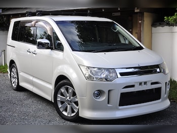 Used Mitsubishi Delica 2010 for sale - 76115569: Photo