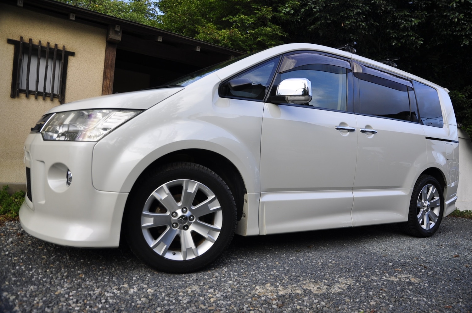 Used Mitsubishi Delica 2010 for sale - 76115569: Photo 4