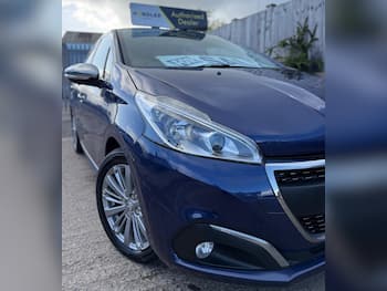 Used Peugeot 208 2016 for sale - 79649389: Photo