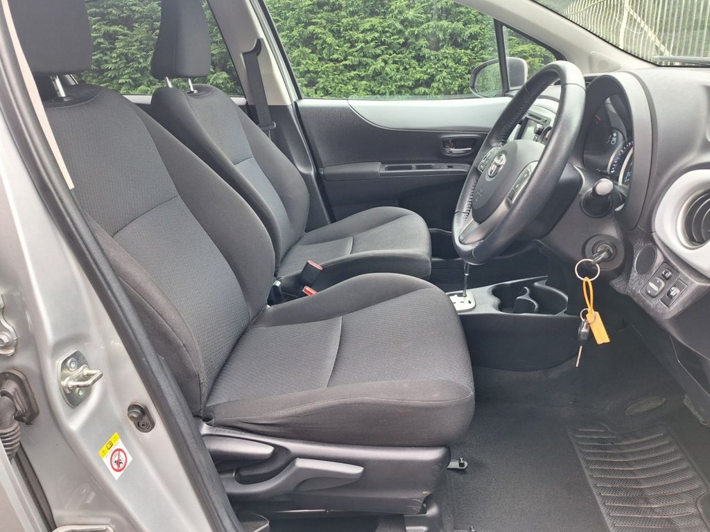 Used Toyota Yaris 2013 for sale - 77276244: Photo 10