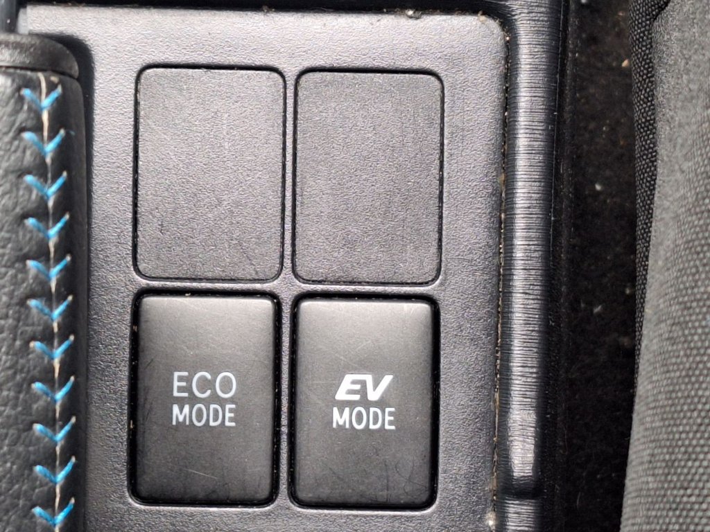 Used Toyota Yaris 2013 for sale - 77276244: Photo 20