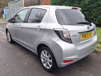 Used Toyota Yaris 2013 for sale - 77276244: Photo