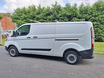 Used Ford Transit Custom 2017 for sale - 76280100: Photo