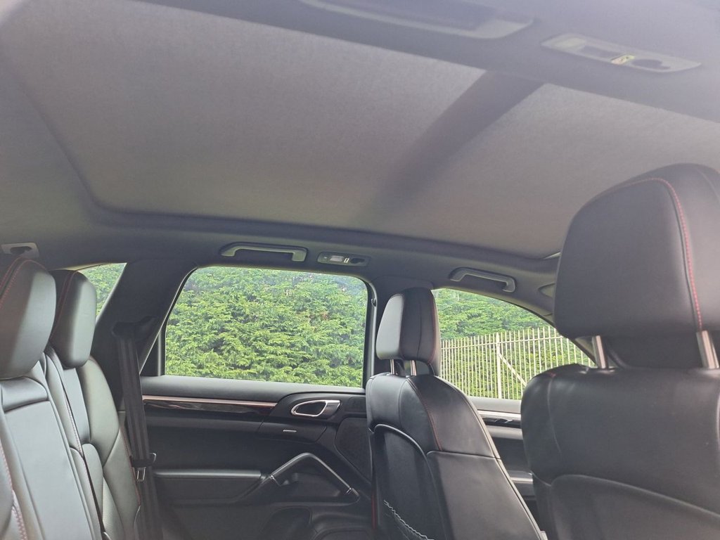 Used Porsche Cayenne 2016 for sale - 76710961: Photo 16