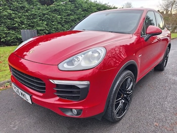 2016 (16) - Diesel 5dr Tiptronic S