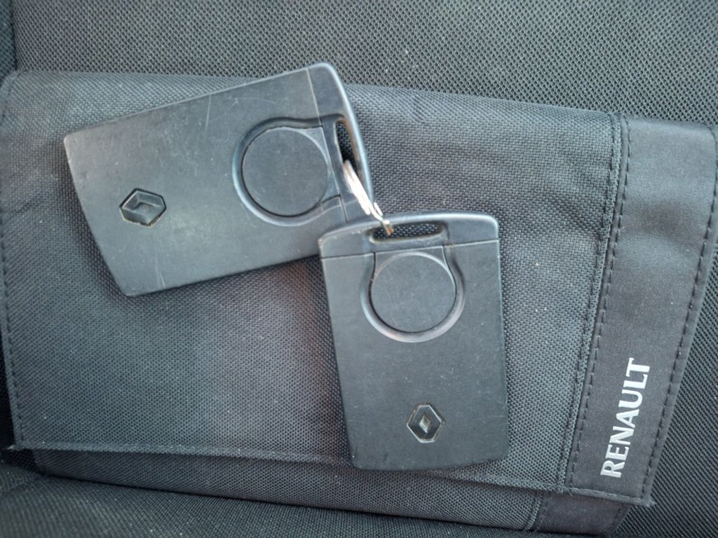 Used Renault Clio 2015 for sale - 77014206: Photo 15