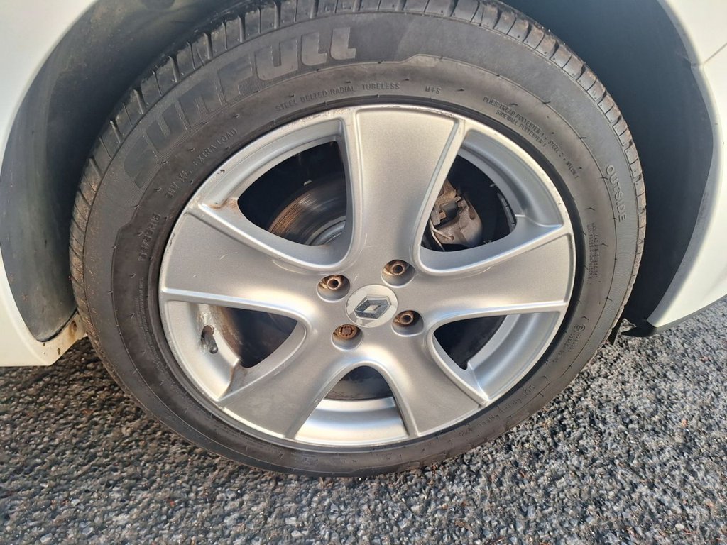 Used Renault Clio 2015 for sale - 77014206: Photo 18