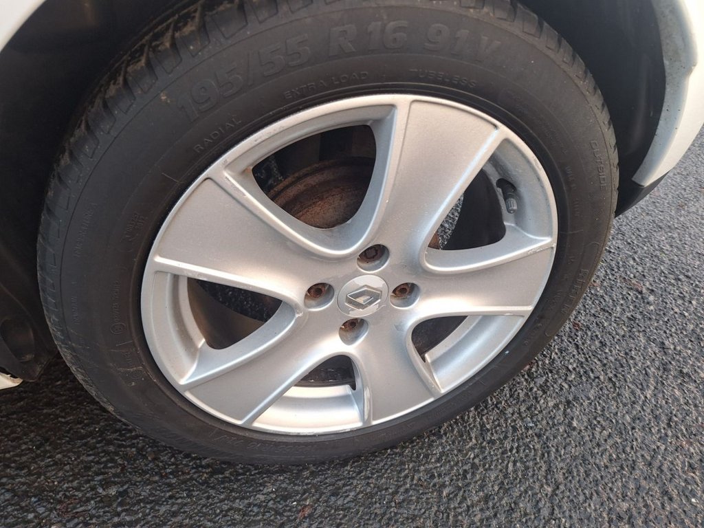 Used Renault Clio 2015 for sale - 77014206: Photo 19