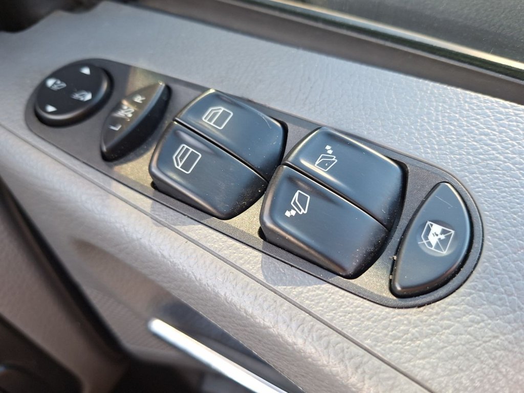 Used Mercedes-Benz Viano 2009 for sale - 76631759: Photo 31