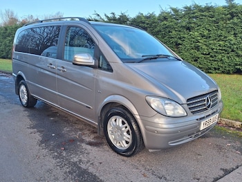 Used Mercedes-Benz Viano 2009 for sale - 76631759: Photo