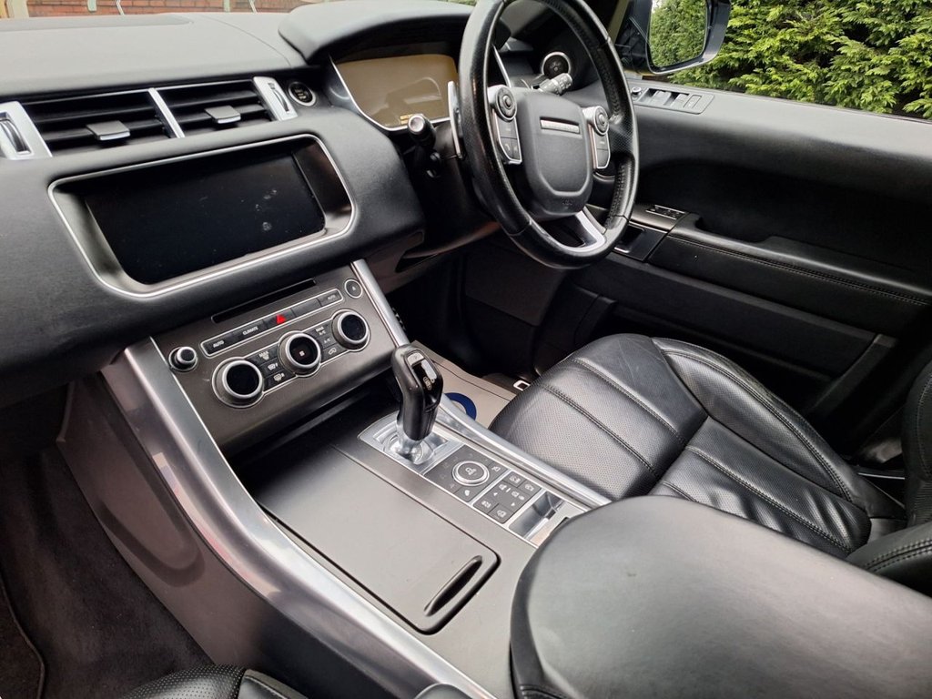 Used Land Rover Range Rover Sport 2017 for sale - 77153852: Photo 11