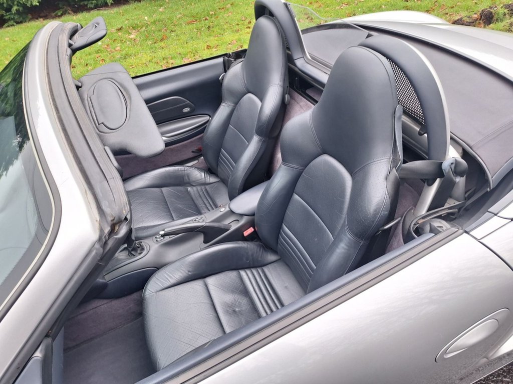 Used Porsche Boxster 2002 for sale - 77153857: Photo 11