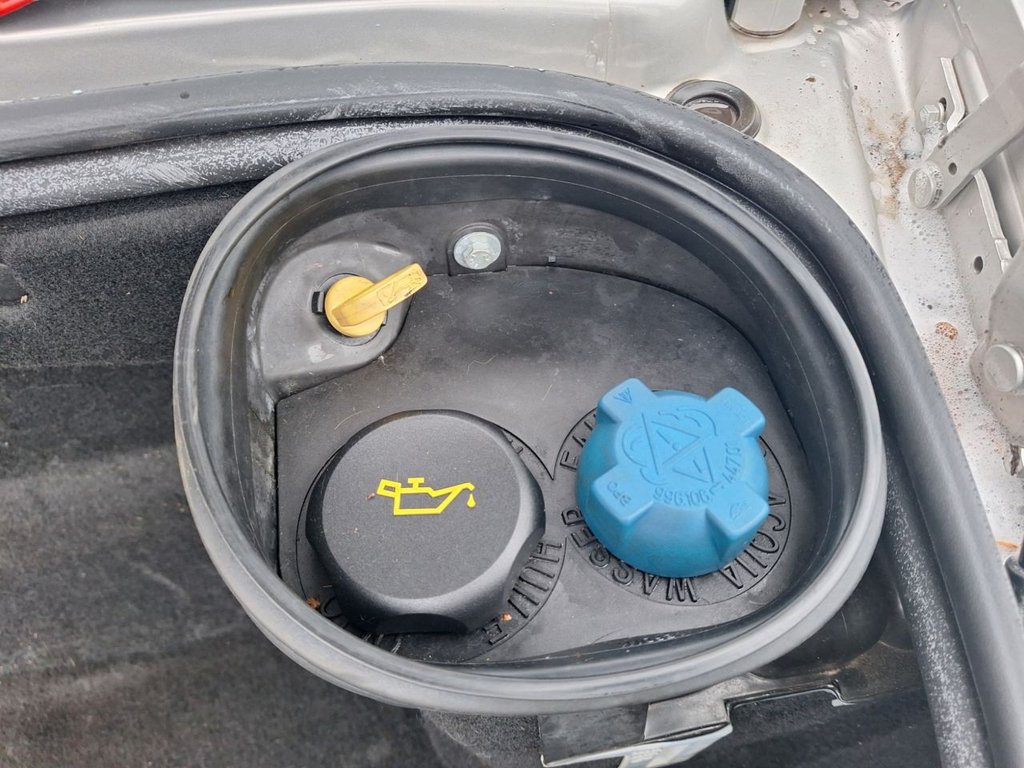 Used Porsche Boxster 2002 for sale - 77153857: Photo 24