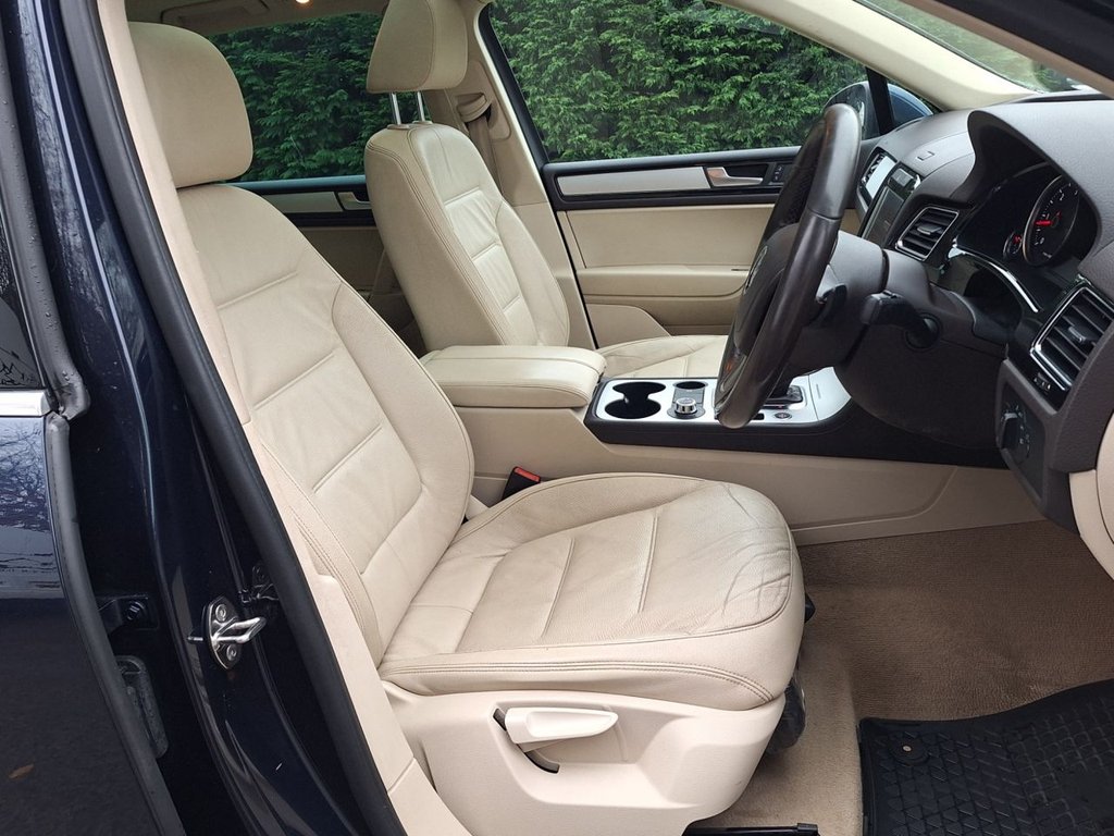 Used Volkswagen Touareg 2014 for sale - 76711396: Photo 11