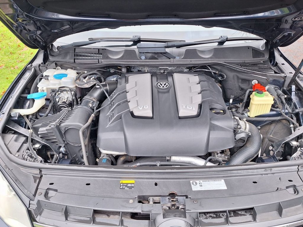 Used Volkswagen Touareg 2014 for sale - 76711396: Photo 23