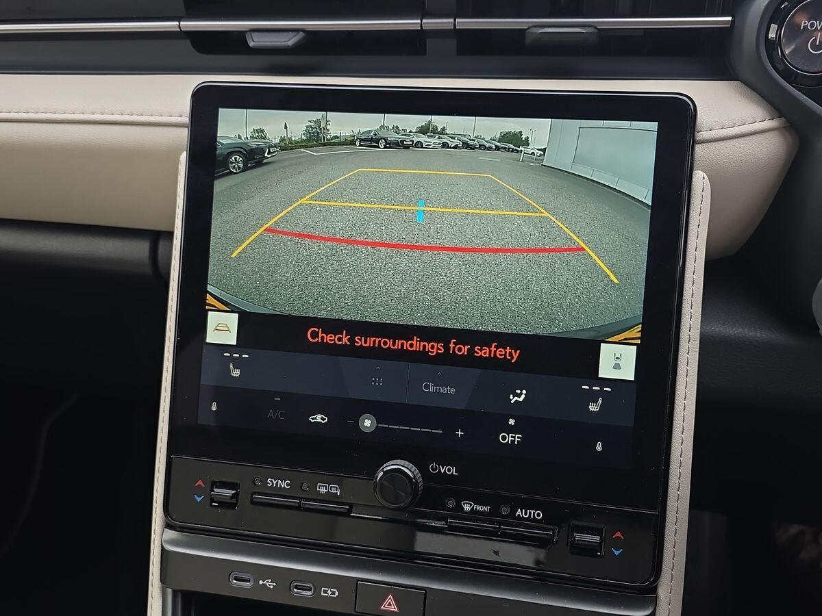 Used Lexus LBX 2024 for sale - 76657073: Photo 21