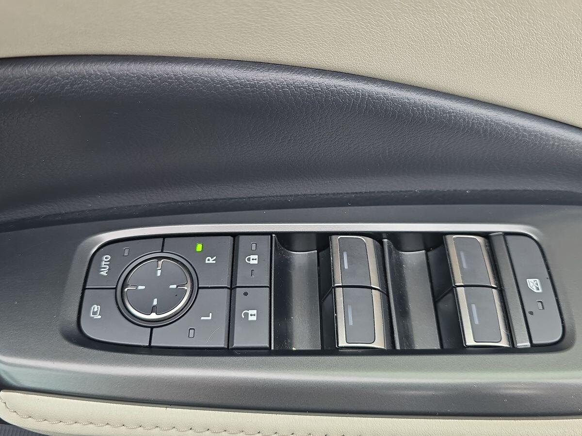 Used Lexus LBX 2024 for sale - 76657073: Photo 23