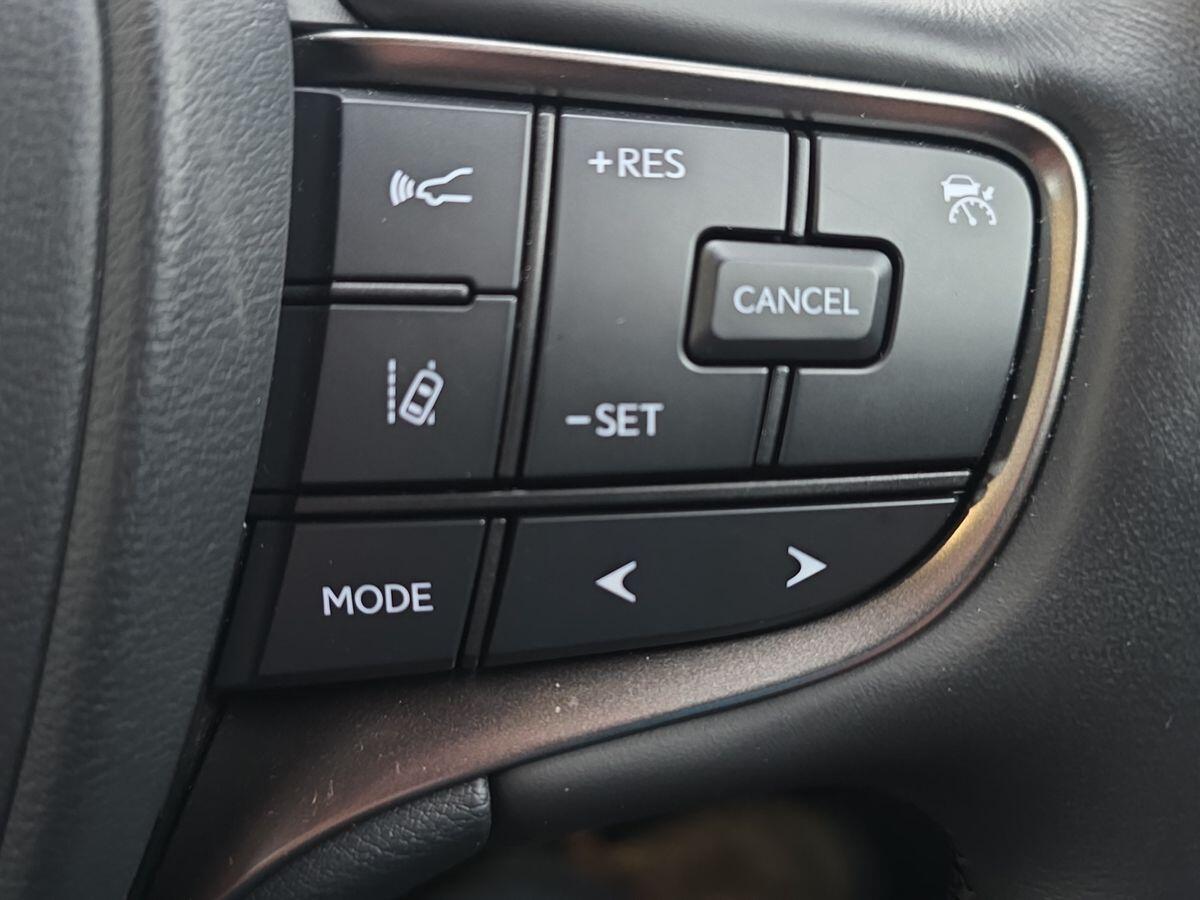 Used Lexus UX 2022 for sale - 76965437: Photo 31