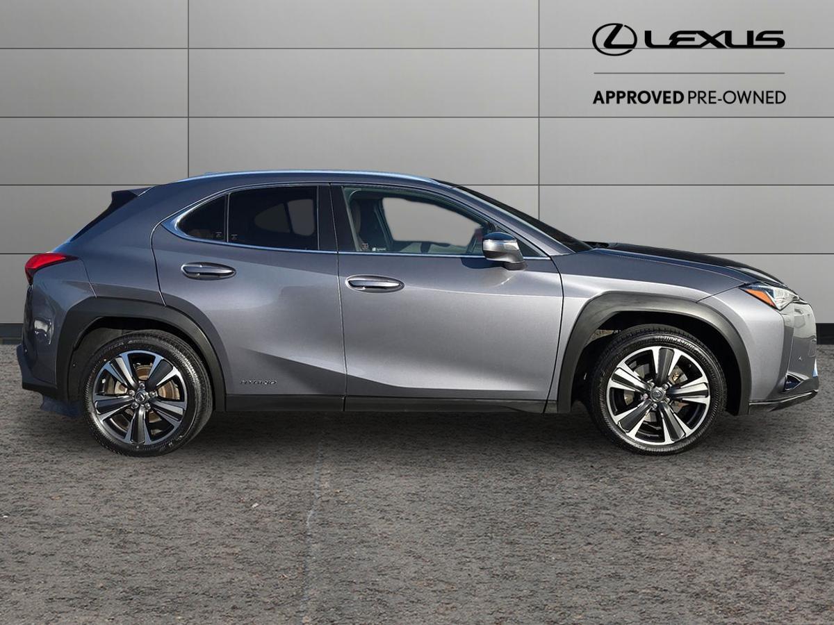 Used Lexus UX 2019 for sale - 76801853: Photo 2