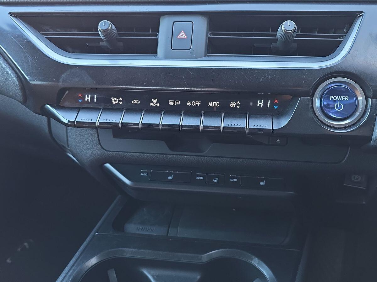 Used Lexus UX 2019 for sale - 76801853: Photo 31