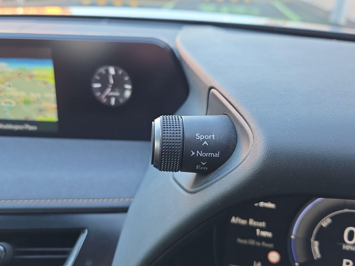 Used Lexus UX 2019 for sale - 76801853: Photo 35