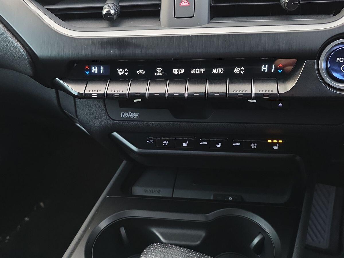 Used Lexus UX 2019 for sale - 76714147: Photo 32