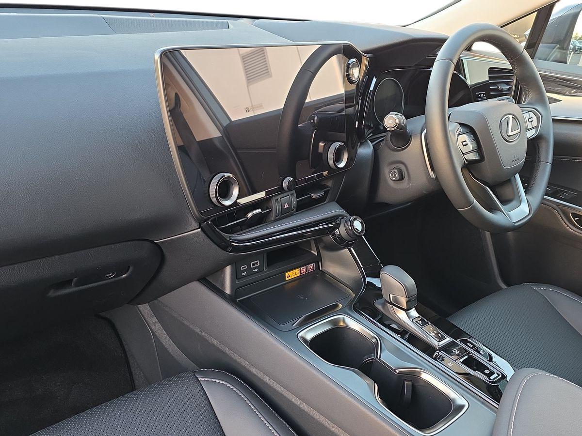 Used Lexus NX 2025 for sale - 76658326: Photo 17